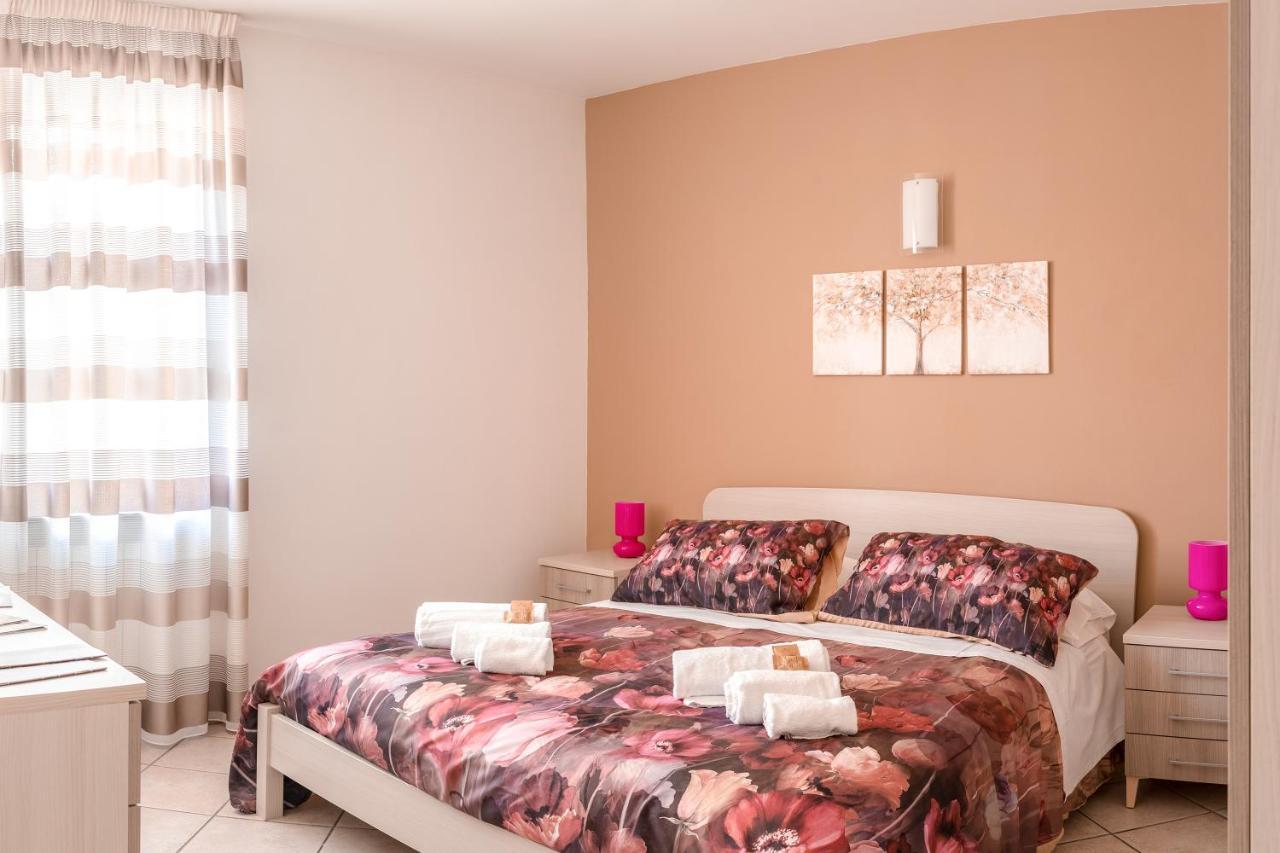דירות Rodello A 2 Passi Da Alba With 6 Beds מראה חיצוני תמונה